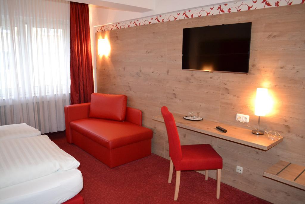 Hotel Minerva Garni Düsseldorf Zewnętrze zdjęcie