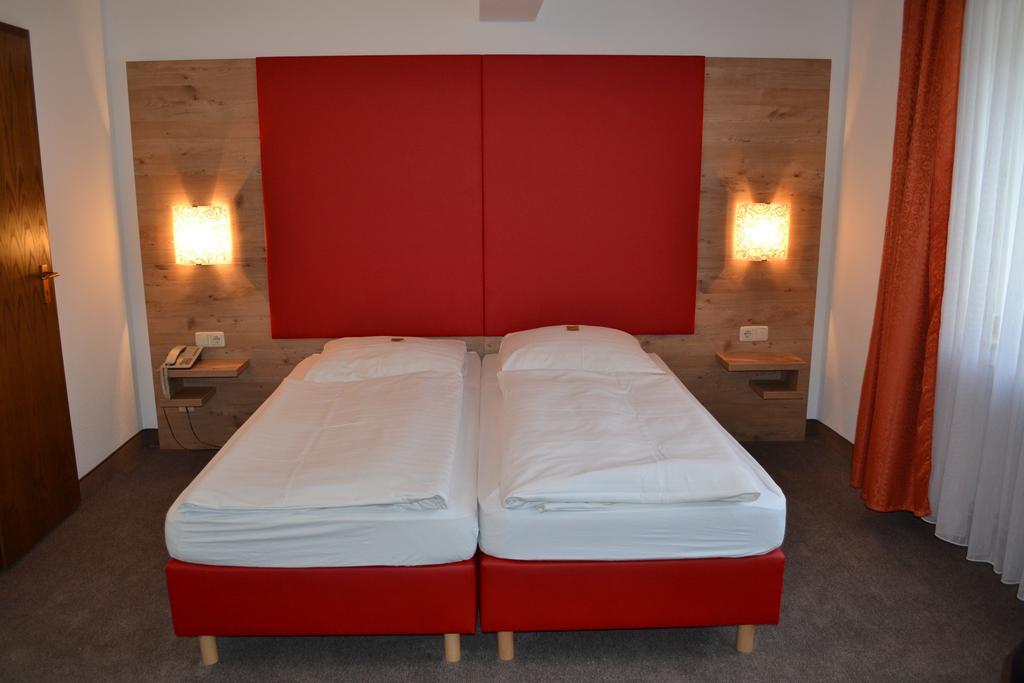 Hotel Minerva Garni Düsseldorf Zewnętrze zdjęcie