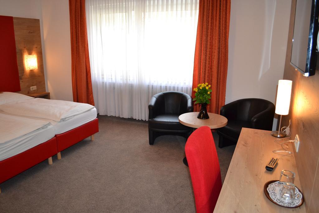 Hotel Minerva Garni Düsseldorf Zewnętrze zdjęcie