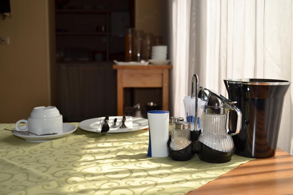 Hotel Minerva Garni Düsseldorf Zewnętrze zdjęcie