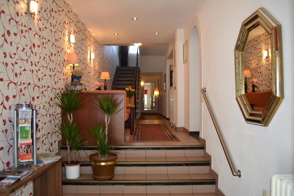 Hotel Minerva Garni Düsseldorf Zewnętrze zdjęcie